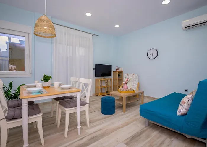 Zoe\'S City Apartment